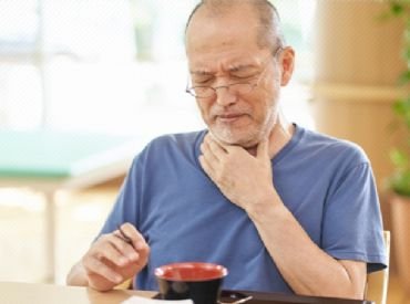 Alimentação segura na terceira idade. Como identificar e prevenir as complicações da Disfagia